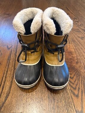 Sorel Kids Winter Boots - Black & Tan with Cream Lining
